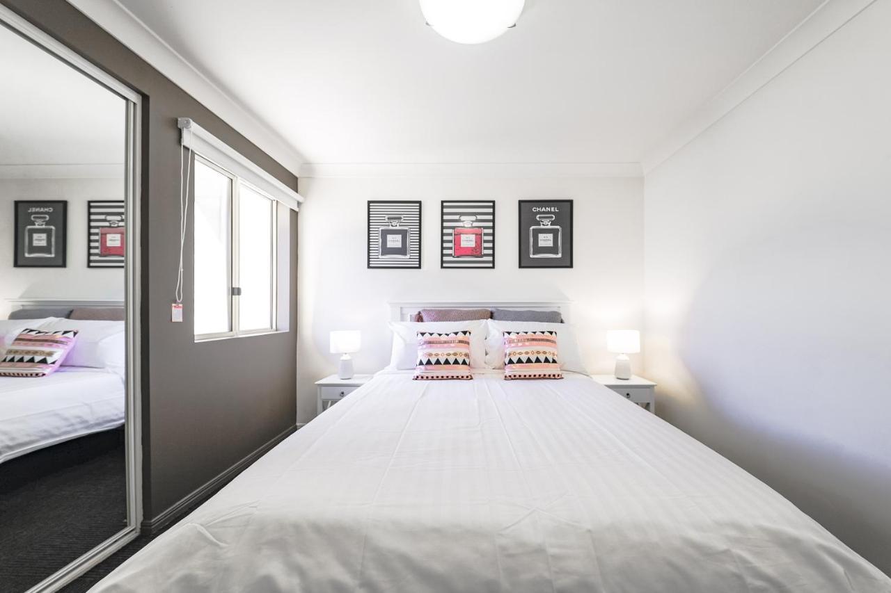 Calamvale Business Or Holiday Like Home Brisbane Exterior foto